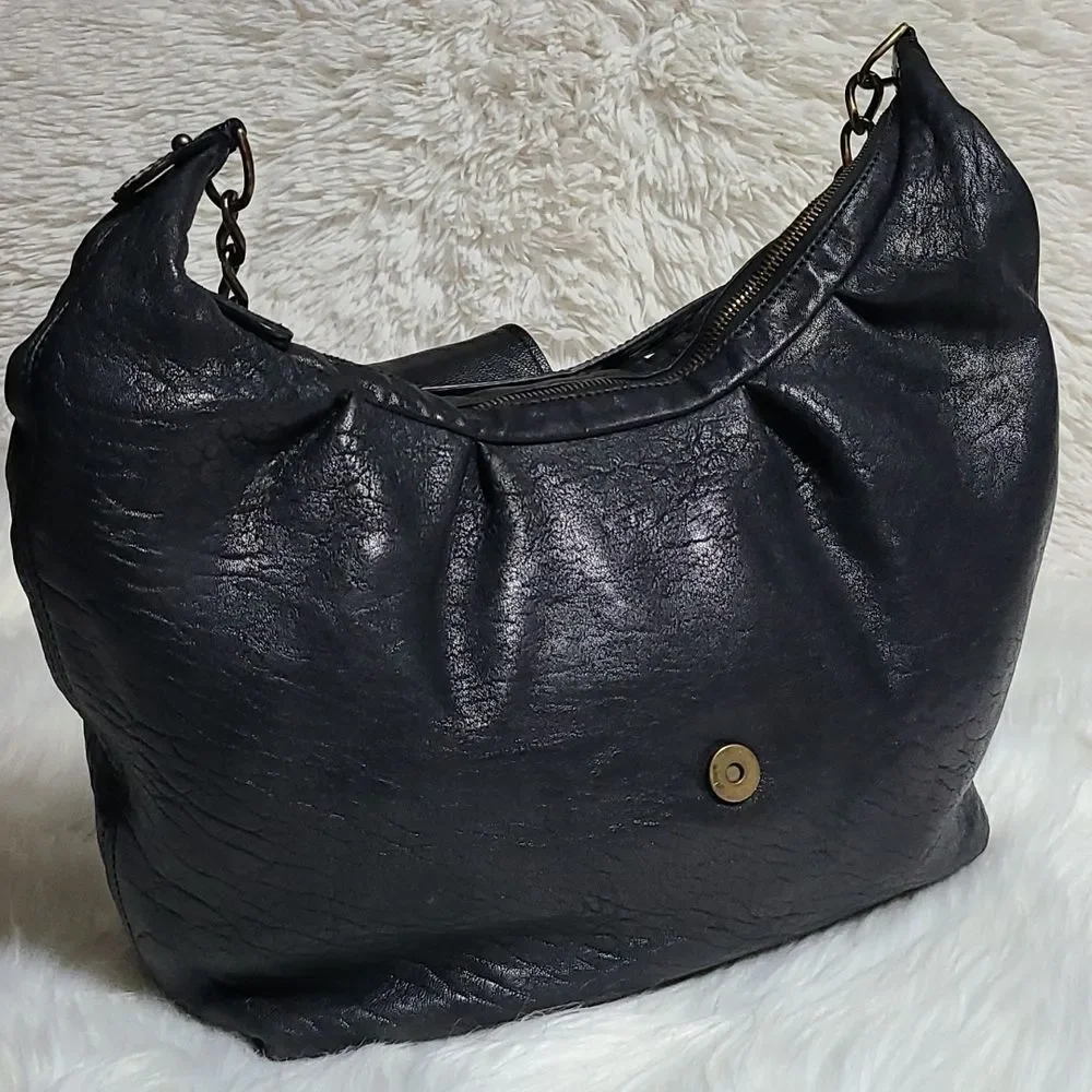 💯 Authentic Fendi Hobo Handbag 🍀 - Picture 12 of 17